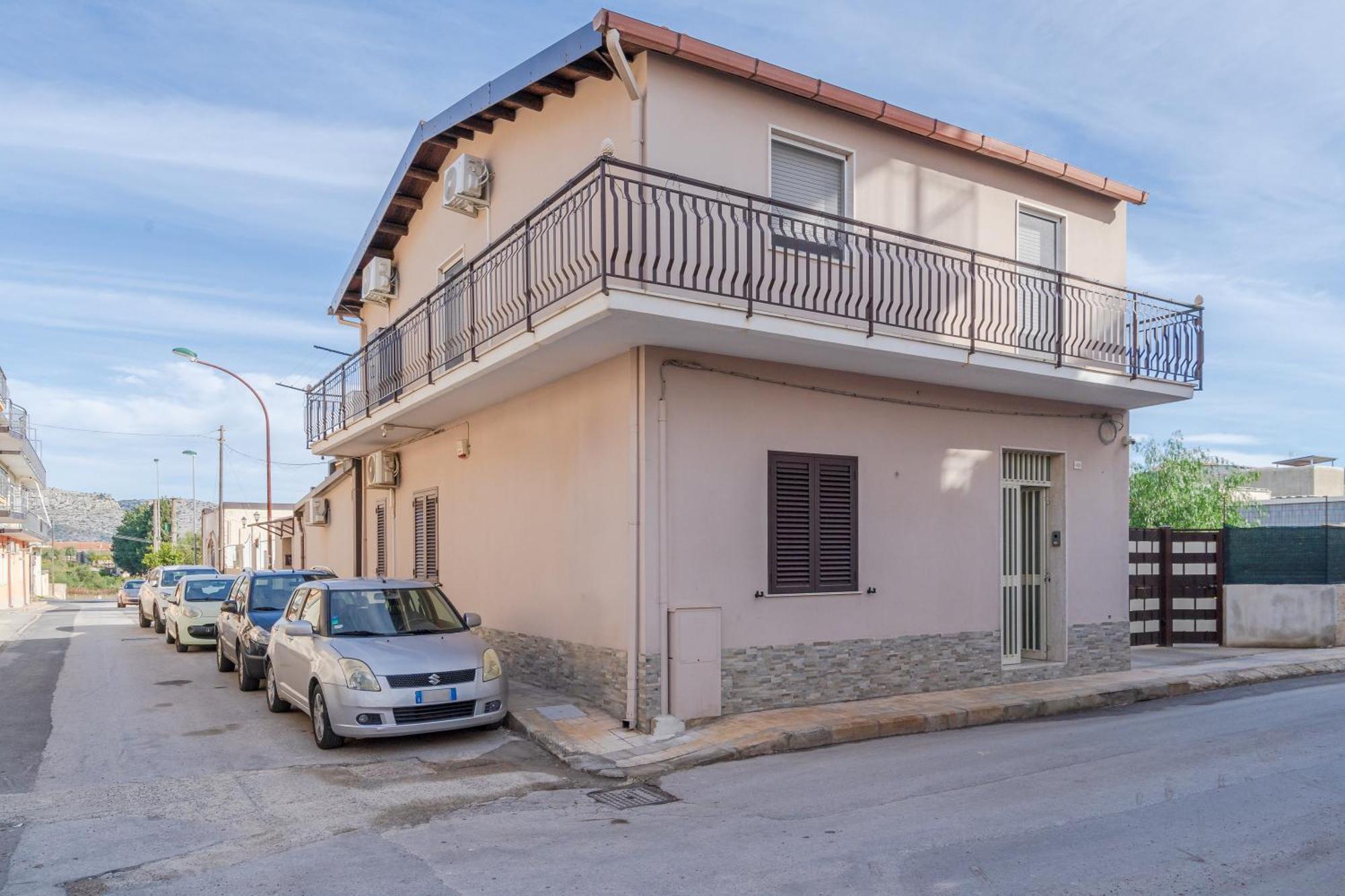 Le Tre Pigne Villa ฟลอริเดีย ภายนอก รูปภาพ